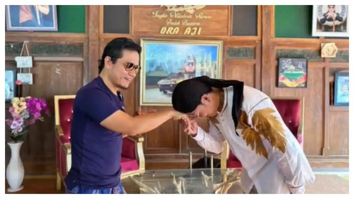 Datangi Ponpes Ora Aji di Yogyakarta, Denny Sumargo Tampil Tak Biasa, Mau Login Bareng Gus Miftah?