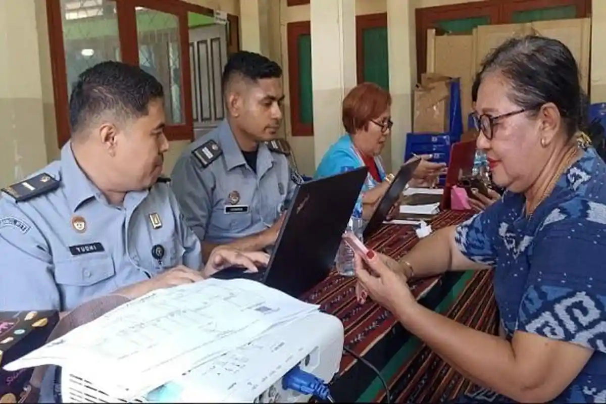 Kanwil Kemenkumham NTT dan Disperindag NTT Fasilitas Pendaftaran Merek untuk Kelompok UMKM di Sikka