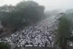 Sholat Idul Adha Berselibut Kabut Asap