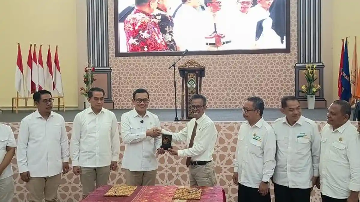 Beri Kuliah Umum di UIN Datokarata Palu, Menteri P2MI Tawarkan Jalan Sukses Ke Mahasiswa