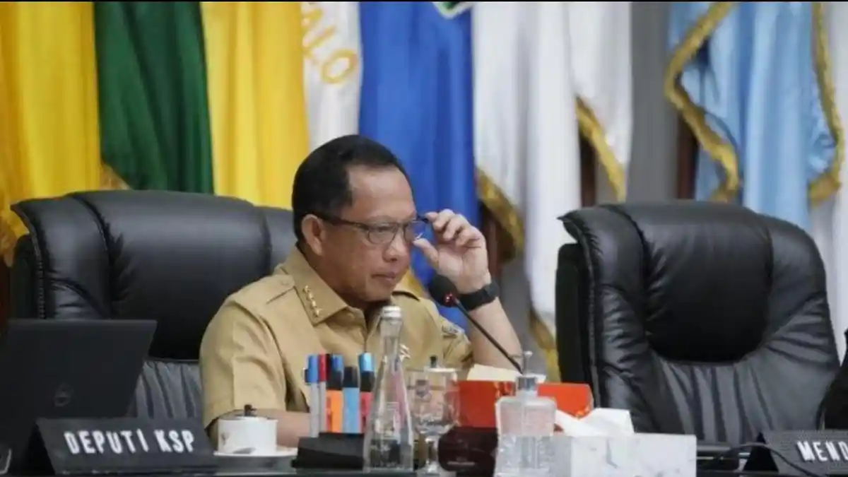 Saat Rapat, Mendagri Tito Karnavian Ingatkan Pemda Taliabu Serius Kendalikan Inflasi 2024