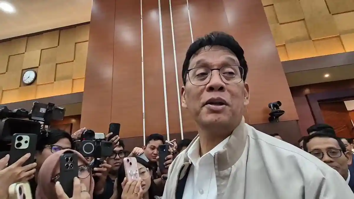 Menkeu Purbaya Beri Sinyal Harga BBM Bisa Naik Jika Harga Minyak Dunia Terus Melonjak