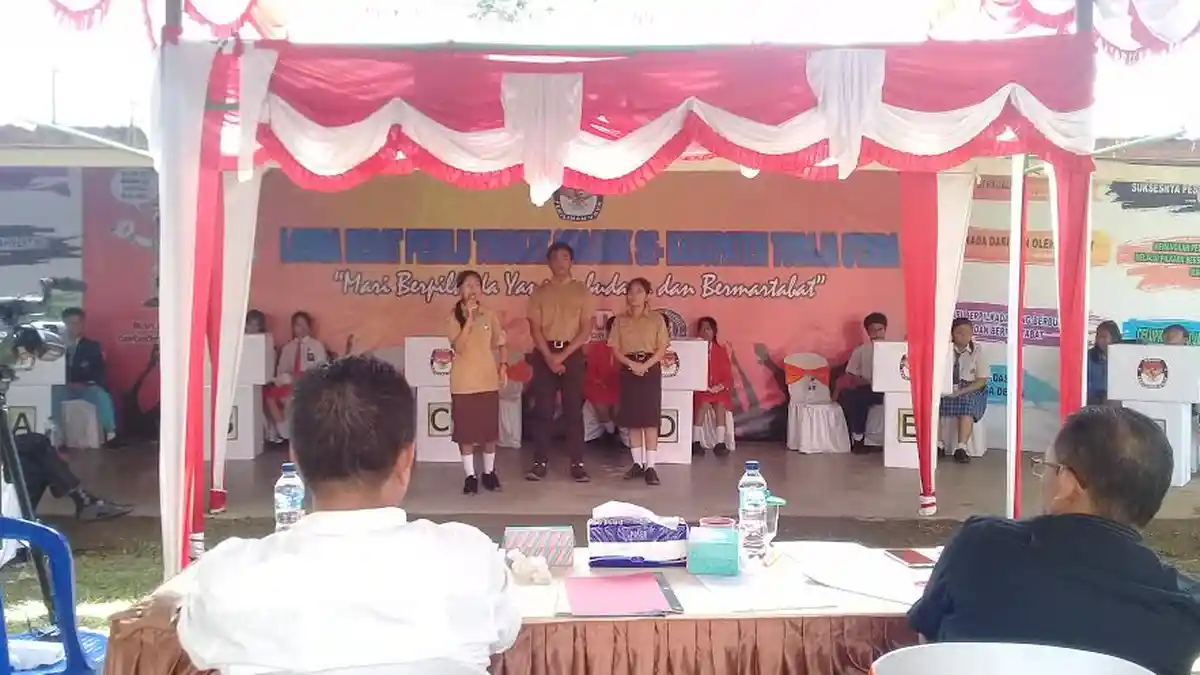 Ini Juara Debat Pilkada Dan Pemilu Antar SMA di Toraja Utara