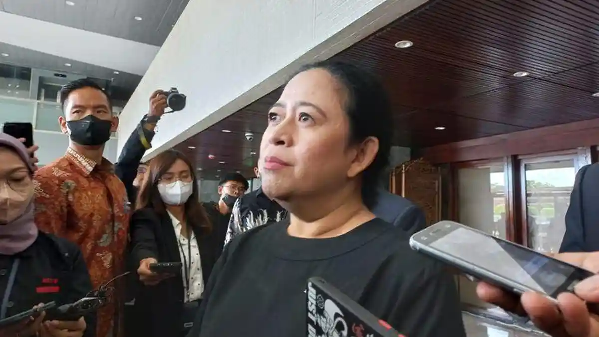 Puan Berangkat Haji Berbarengan dengan Anies, Besok Terbang ke Makkah