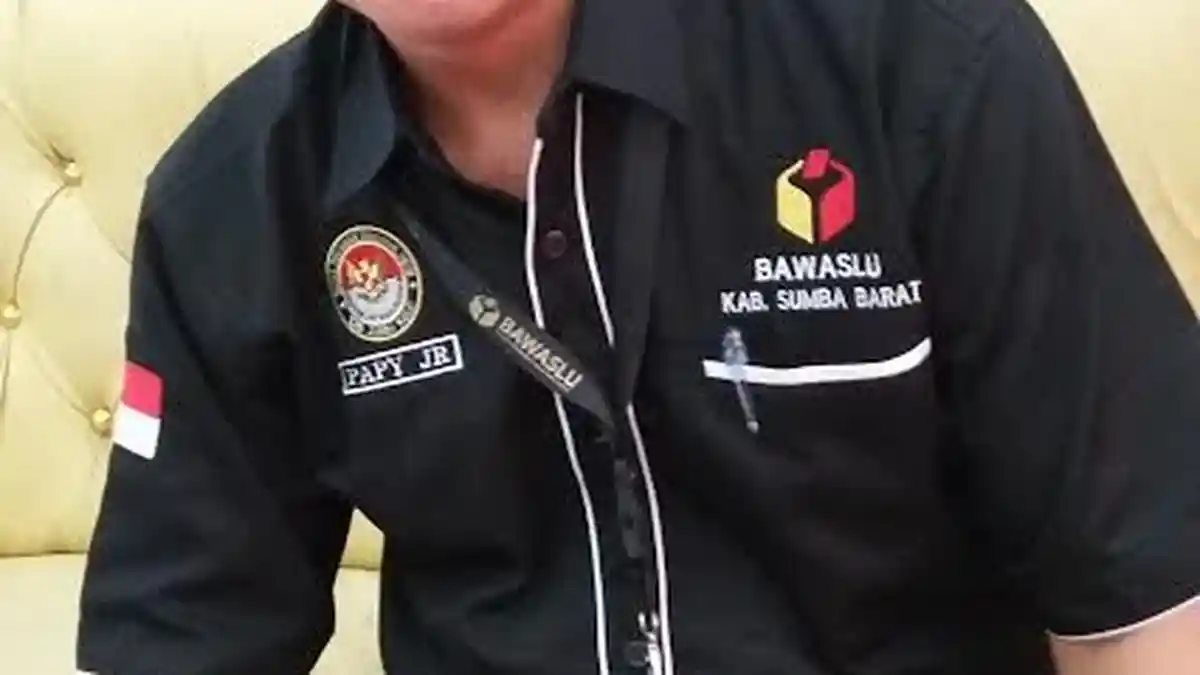 Bawaslu Sumba Barat Hentikan Pertemuan Parpol Dan Para Saksi