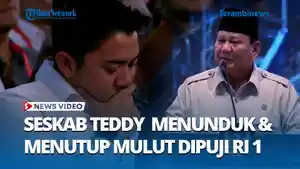 Prabowo-Puji-Naskah-17-Paragraf-Seskab-Teddy-Malu-malu-di-Tengah-Tawa-Hadirin.jpg