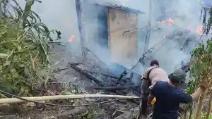 Kebakaran-di-Yayasan-Burung-FNPF.jpg