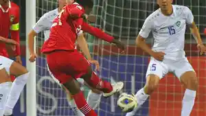 pemain-timnas-indonesia-u20-hugo-samir-melepaskan-sepakan-kerasnya-ke-gawang-uzbekistan.jpg