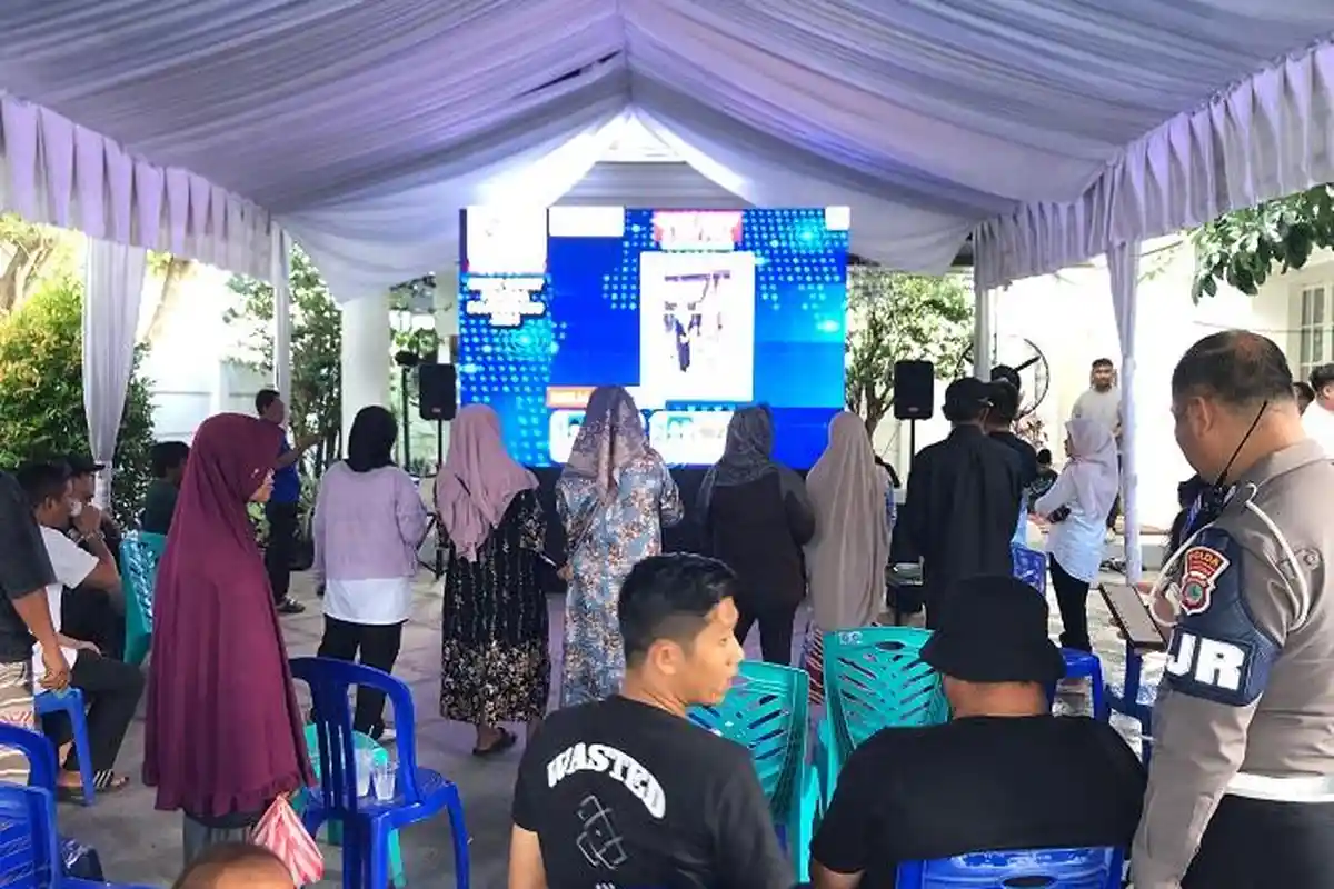 Kediaman Anwar Hafid Riuh Sorak Kemenangan, Quick Count Pilkada Sulteng 2024: Paslon Nomor 2 Unggul