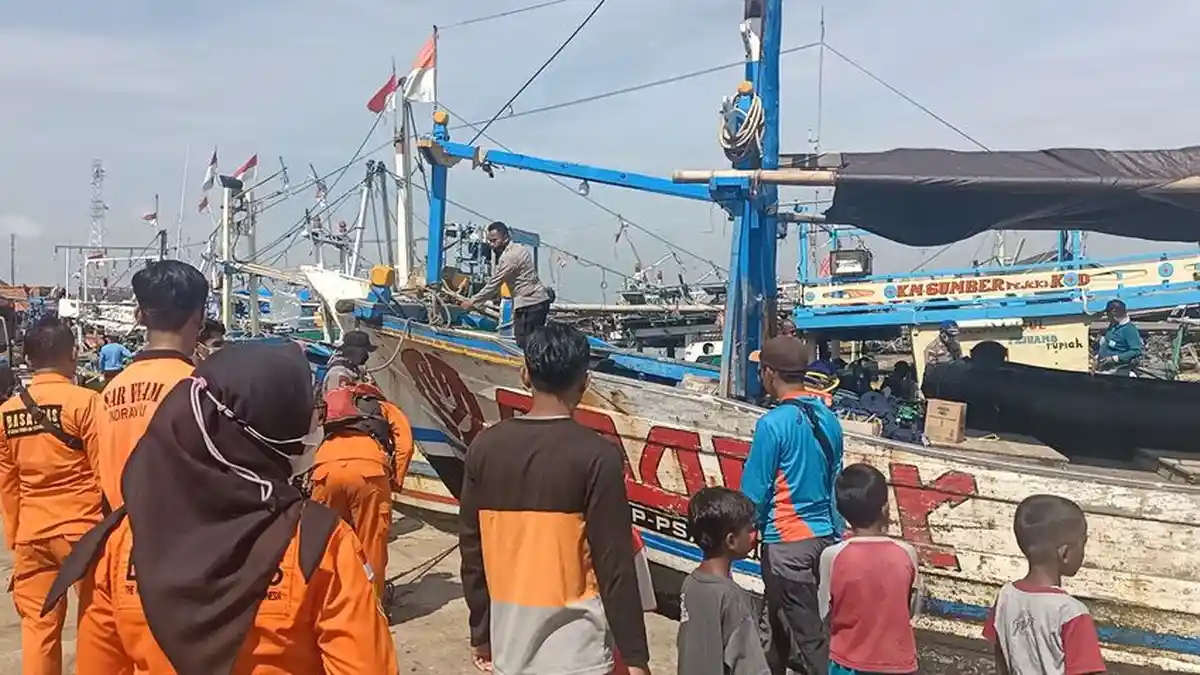 Bos Kapal Nelayan jadi Satu dari 17 Korban Tabrakan Kapal yang Masih Dicari di Laut