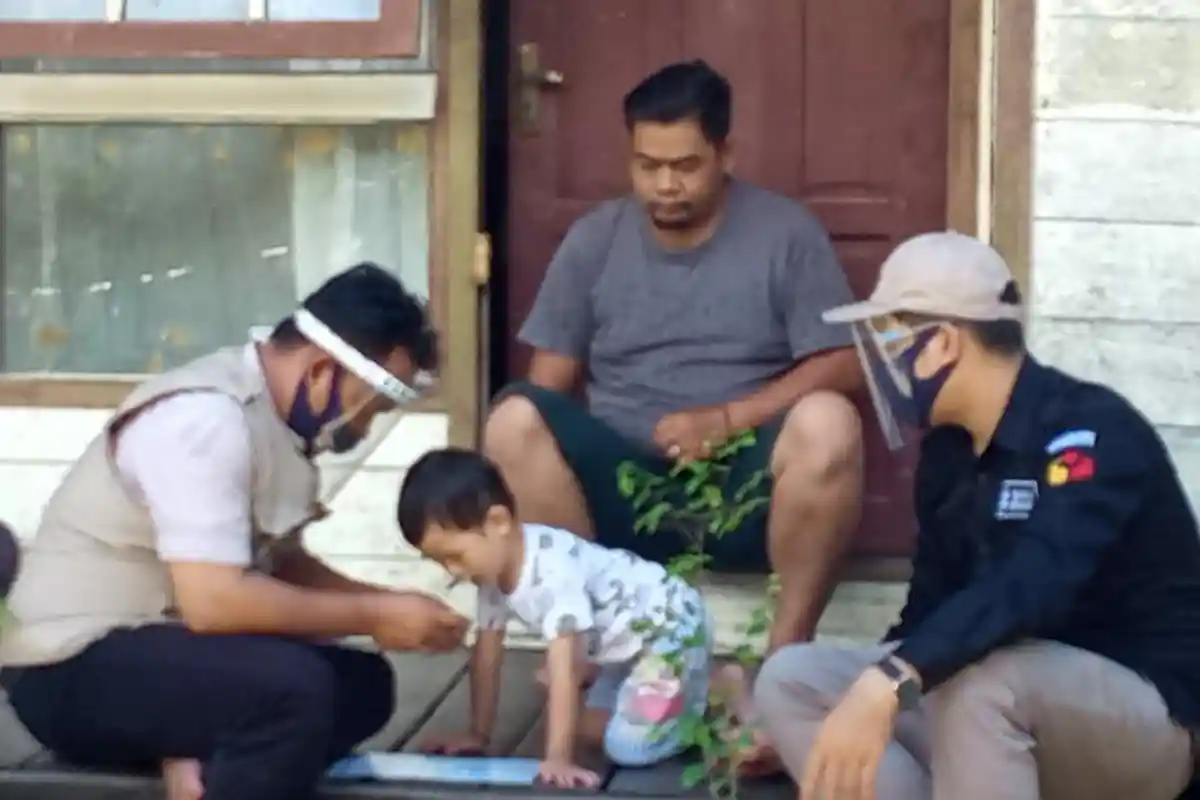 Ratusan Warga di Tabalong Kalsel tak Dicoklit, KTP Elektronik tak Sesuai Domisili