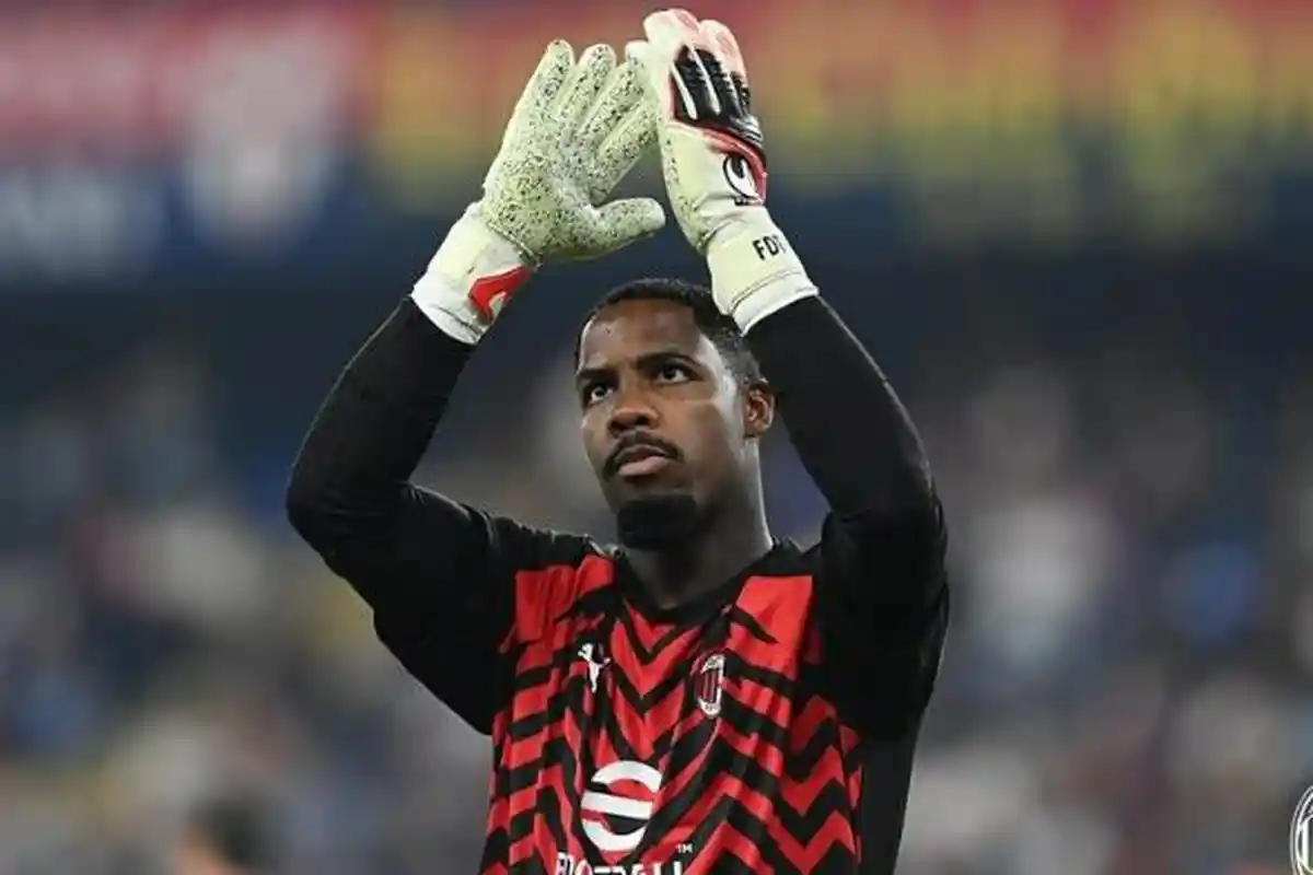 Di Ambang Perpisahan dengan Maignan, AC Milan Dekati Kiper Incaran Inter Milan