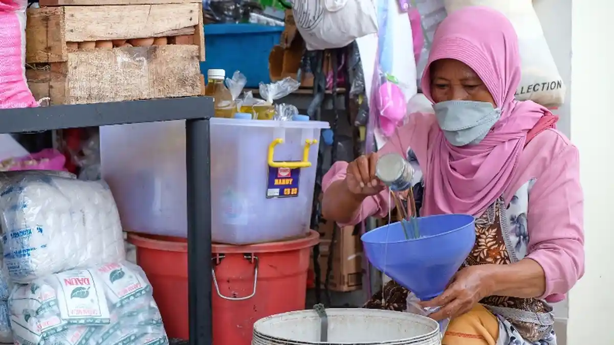 Belanja di Pasar Legi Bisa Pakai QRIS, Pedagang Minta Disediakan WIFI