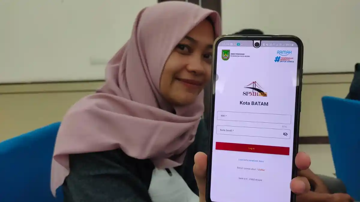 Disdik Batam Luncurkan Aplikasi SPMB, Pendaftaran Sekolah Bisa Lewat Handphone
