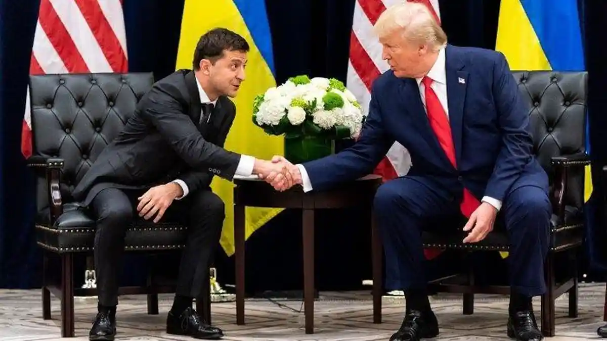 Pertemuan Singkat Donald Trump dan Volodymyr Zelensky di Pemakaman Paus Fransiskus Ada Apa?