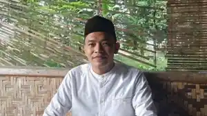 Pimpinan-Pesantren-Riyadus-Sholihin-Muhammad-Mahfud.jpg