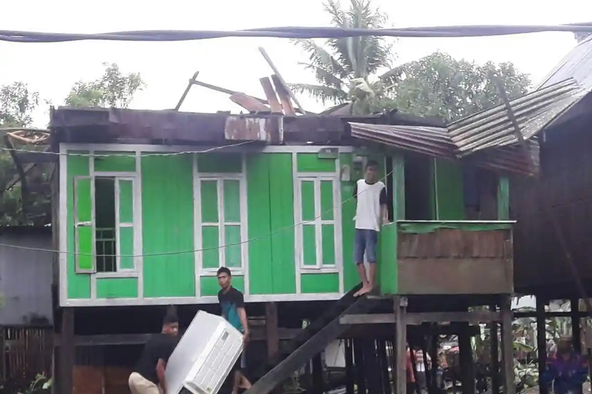 Puluhan Rumah di Cilellang Barru Diterjang Puting Beliung, Begini Kondisinya