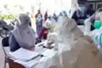 Ratusan Guru SMP di Surabaya Ikuti Tes Rapid dan Swab