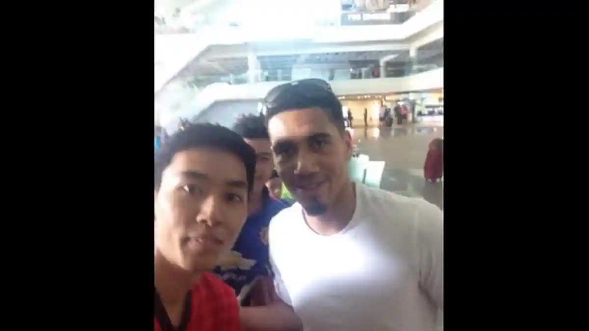 Chris Smalling Sudah Terlihat Liburan di Bali