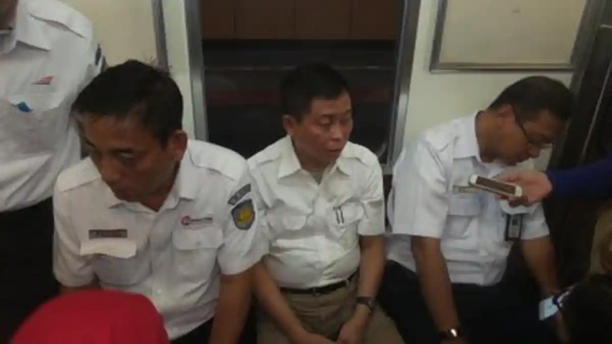 Menhub Jonan Tetap Ingin Pergantian Kereta Lima Menit di Stasiun