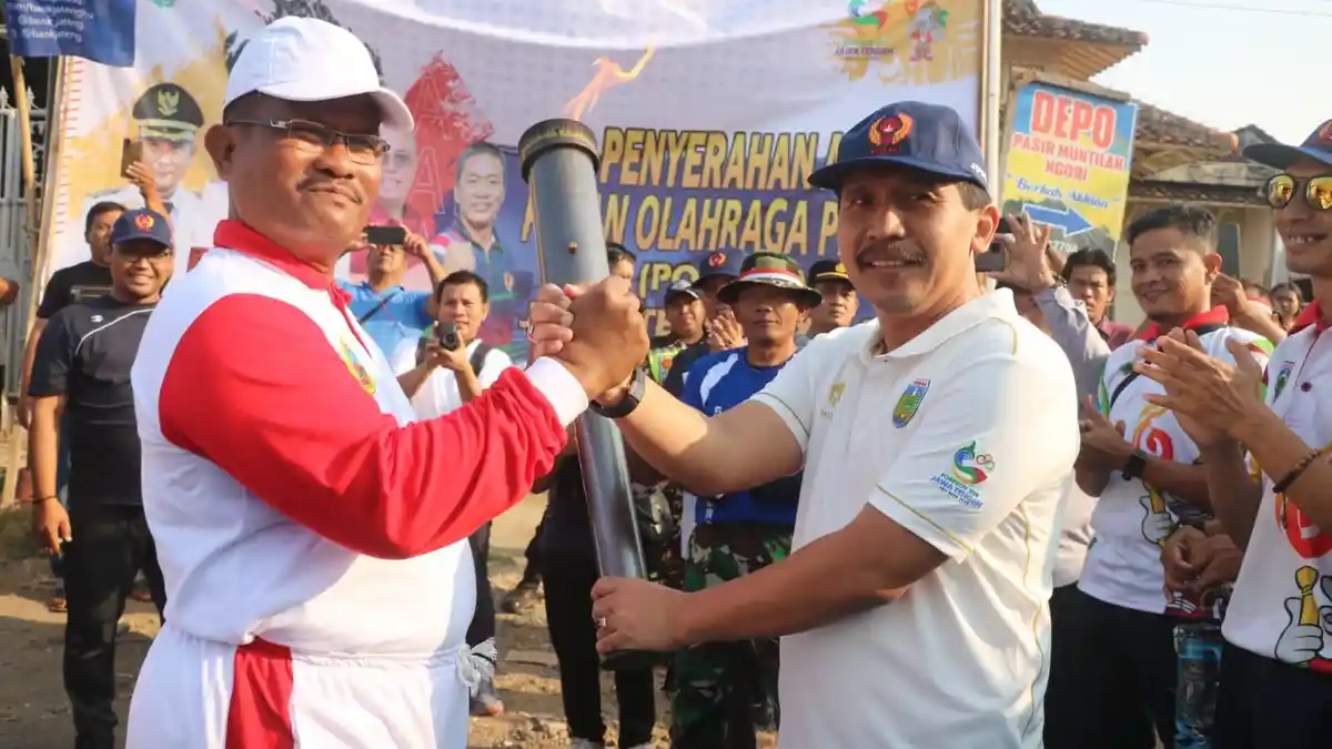 Setelah di Jepara, Obor Porprov Dikirab ke Kabupaten Pati