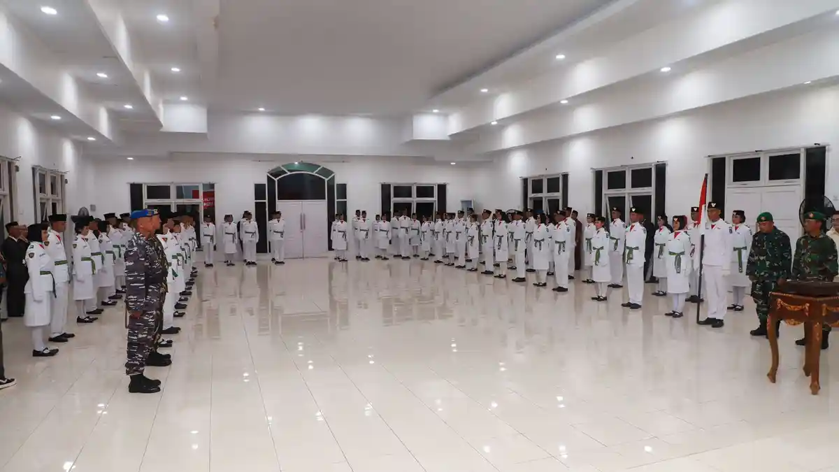 Wali Kota Ternate Kukuhkan 72 Anggota Paskibraka yang akan Kibarkan Merah Putih