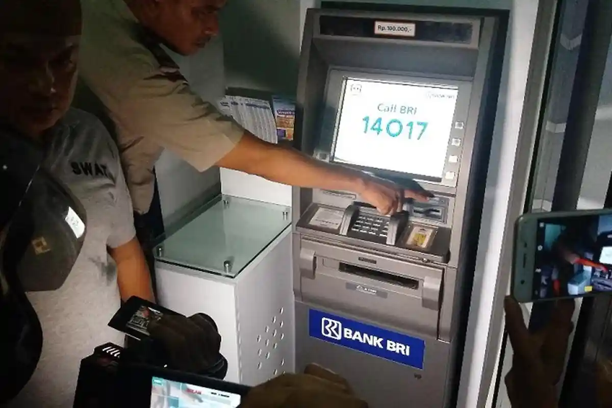 2 Pelaku Pembobol ATM Ditangkap di Jambi, Modus Ganjal Kartu hingga Raup Ratusan Juta