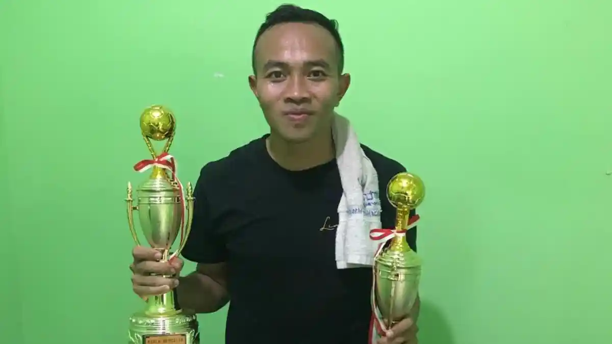 Redi Rusmawan Membuat Orang Bahagia Lewat Sepakbola