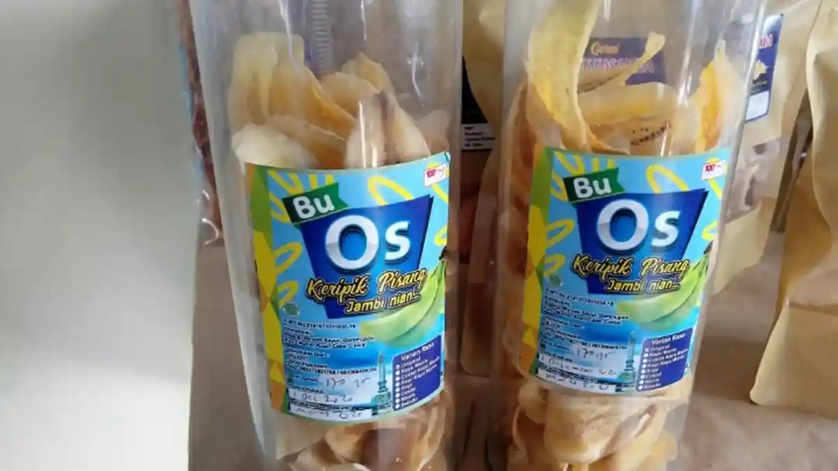 UMKM Bu Os Keripik Pisang Hadirkan Kemasan Tabung Yang Menarik
