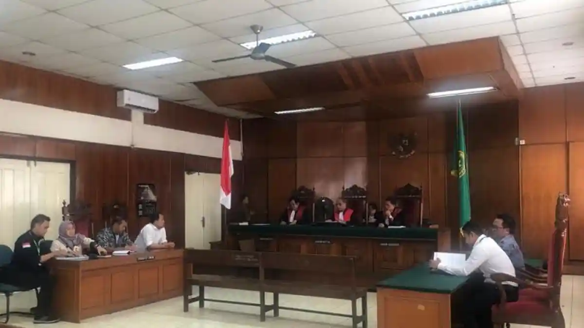 PN Jakarta Utara Kabulkan Gugatan KLHK, Hukum Perusahaan Yang Mencemari Lingkungan