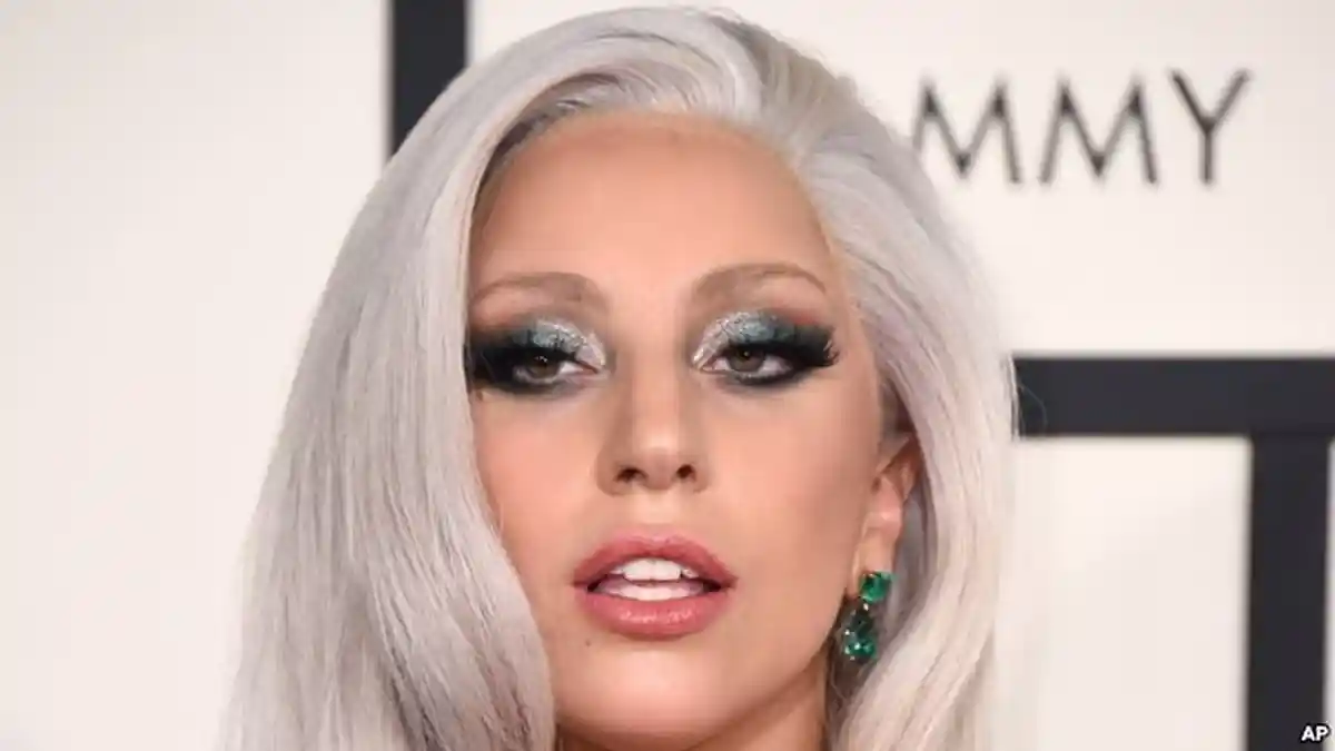 Lady Gaga Alami Penderitaan Depresi dan Rasa Cemas Tiap Hari
