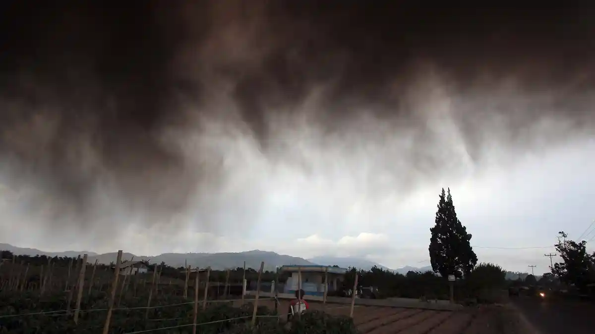 BNPB: Kemungkinan Pengungsi Terdampak Erupsi Sinabung Bertambah