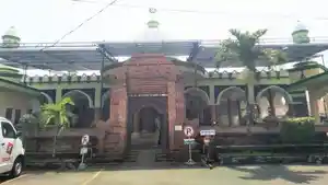 Masjid-Jaupaten-Kudus.jpg