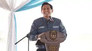 Bupati-Indramayu-Lucky-Hakimmmg.jpg