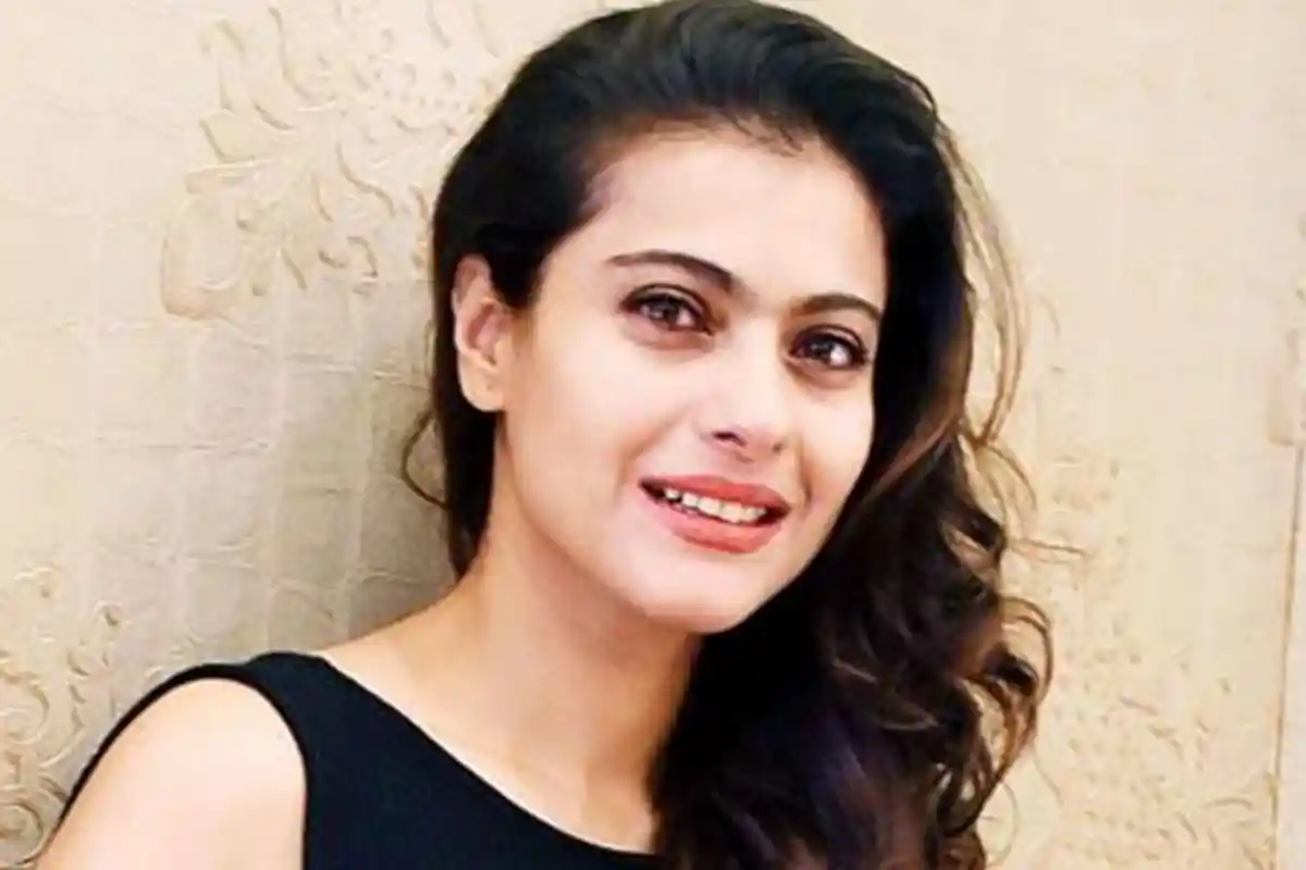 Kajol Dituding Sombong dan Arogan, Begini Potret Ramahnya Kepada Penggemar