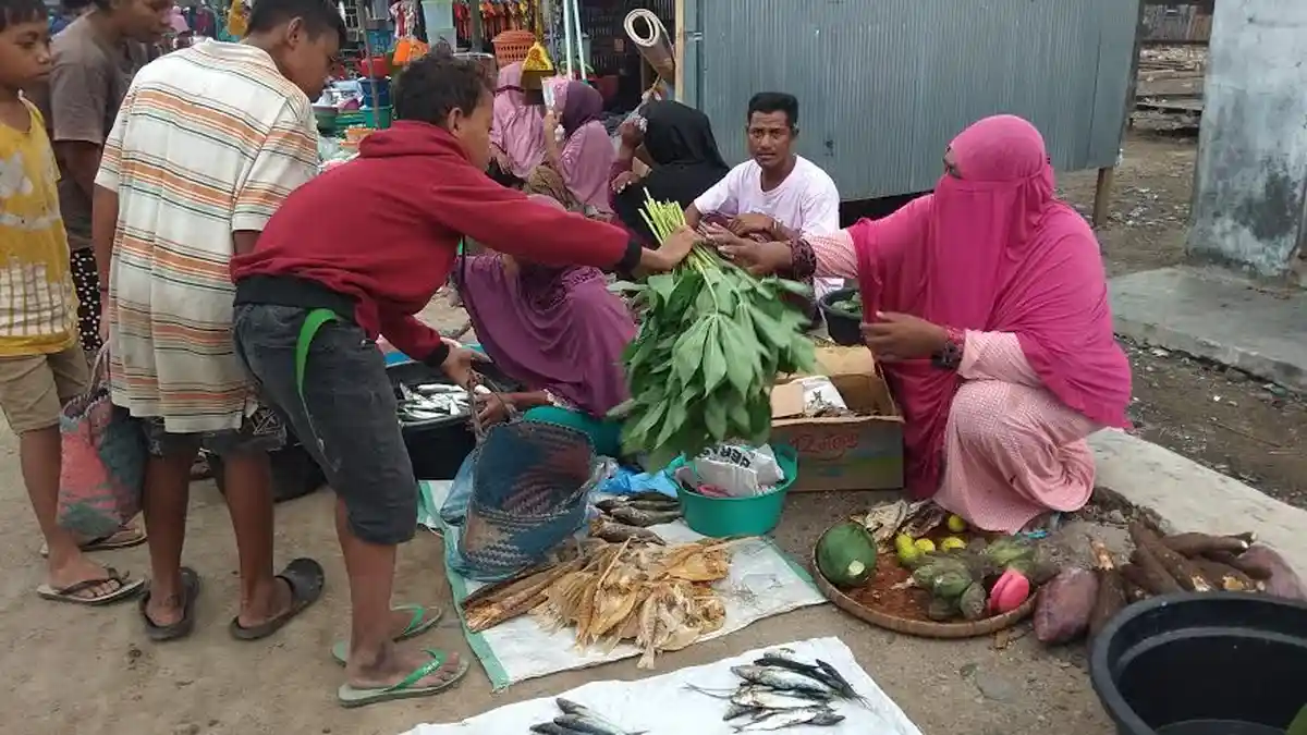 TRIBUN WIKI : Mengintip Pasar Barter di Labuan Bajo, Atraksi Budaya yang Bertahan di Era Modern