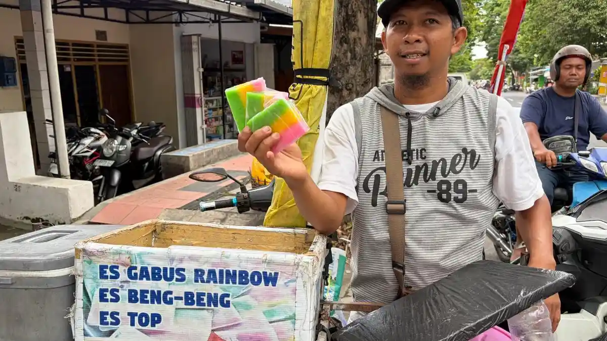 Es Gabus Viral Bawa Berkah, Pedagang di Banyuwangi Raup Penjualan 120 ...