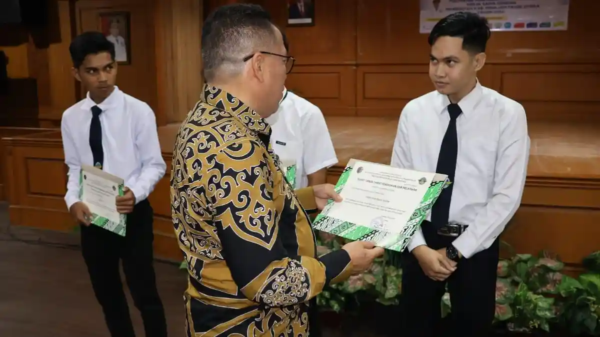 102 Warga Terdampak Pembangunan Bandara VVIP IKN  Siap Kerja usai Terima Sertifikasi