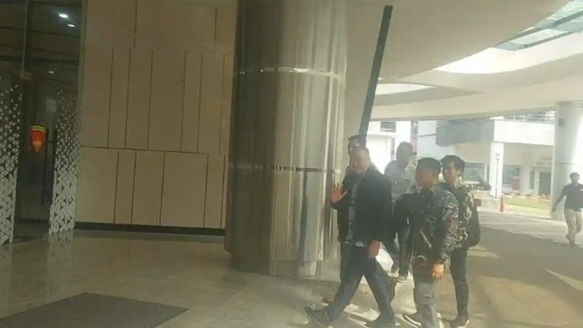 Bos PT Sritex Sukoharjo Diperiksa Kejagung Hari Ini,  Iwan Kurniawan Lukminto Tak Banyak Bicara