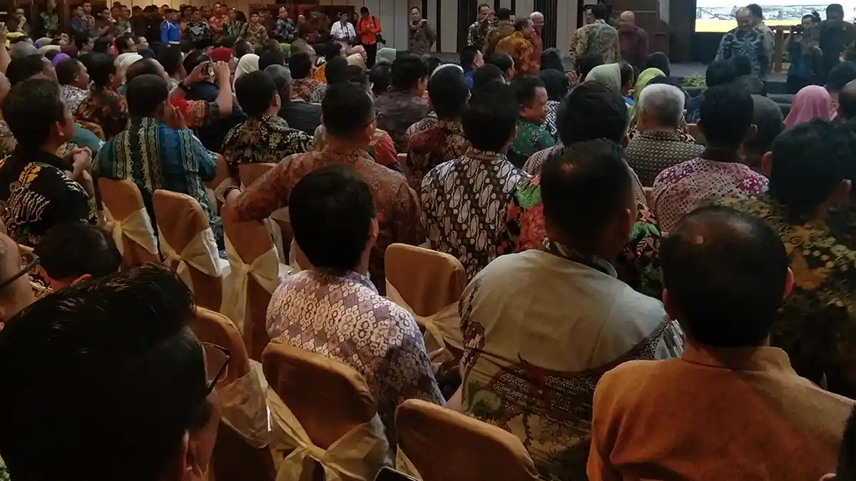 Sertijab Kepala BP Batam, Seluruh Pegawai Memakai Batik Celana Hitam