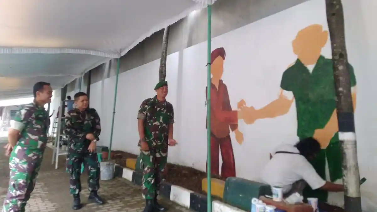 Adu Kreatifitas, Empat Tim Seniman Berlomba Mural Warnai Koramil 01/Kota Kudus
