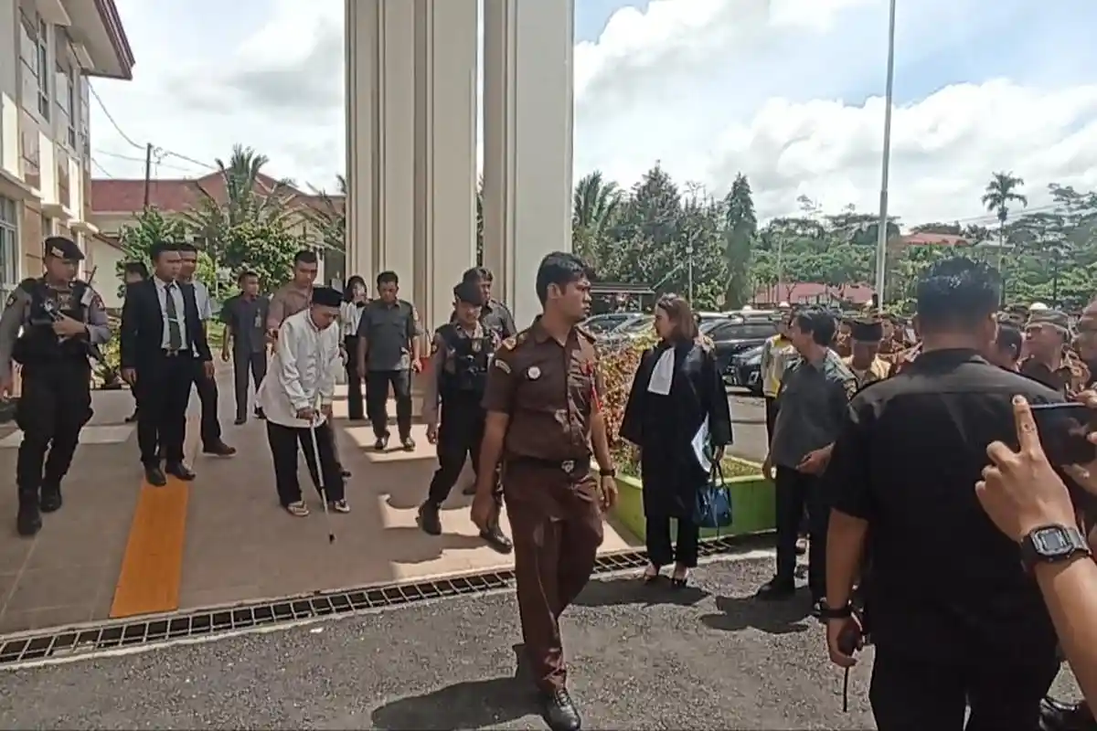 Pembacaan Eksepsi Kasus Oknum Ketua Ponpes di Kepahiang Lecehkan Santri, PH Bantah Dakwaan Jaksa