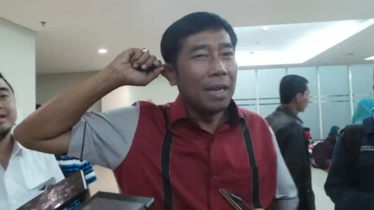 Heboh, Haji Lulung Ingatkan Mensos Risma Soal Ini, Ada yang Aneh Hingga Sebut Manuver Politik?