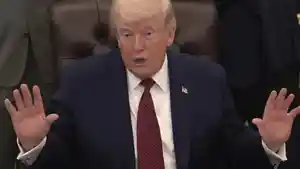 TRUMP-MELEDAK-BERJAM-JAM-Presiden-Amerika-Ser.jpg