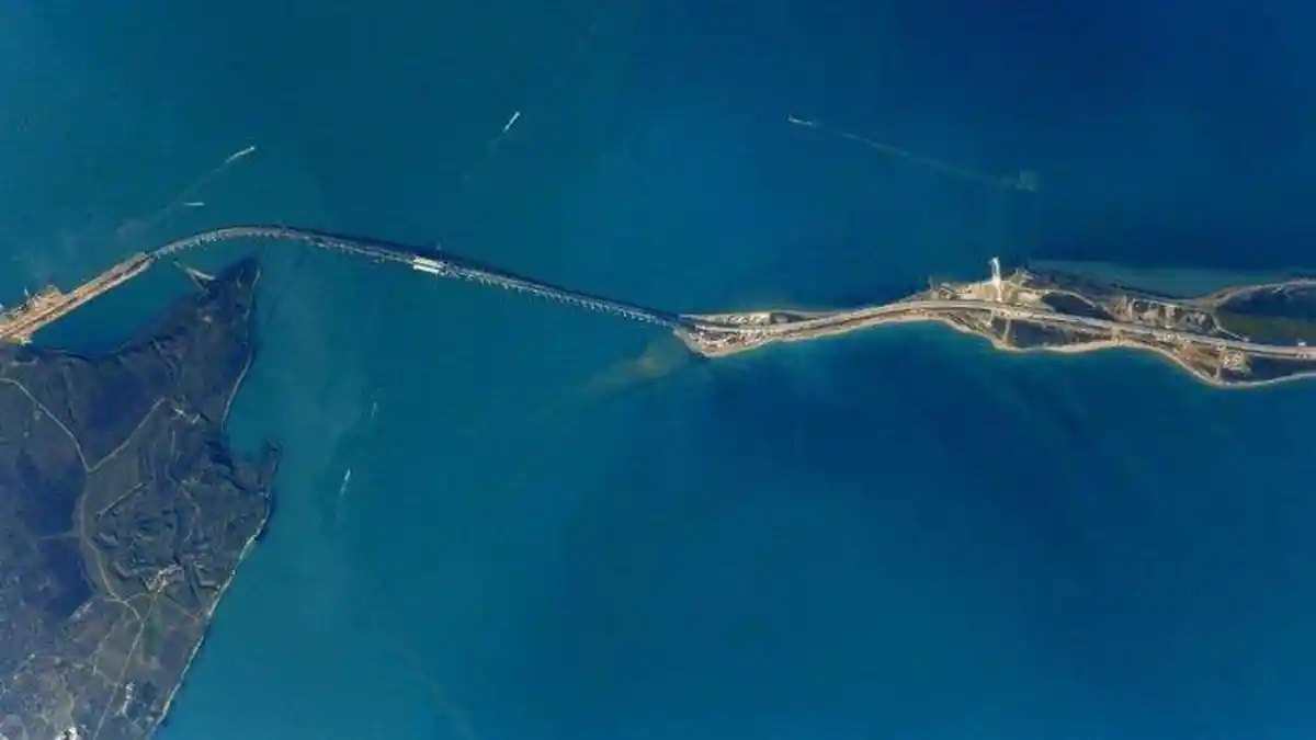 Dua Kapal Terbakar di Selat Kerch, 11 Orang Jadi Korban Tewas