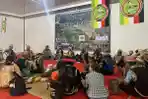 20260531_Suasana-diskusi-para-tokoh-adat-dalam-sidang-Musyawarah-Budaya-Dayak-Mahulu.jpg