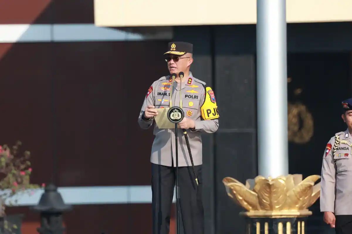 Kapolda Jatim Bakal Tindak Tegas Anggota Polisi yang Terlibat Politik di Pilkada Serentak 2024