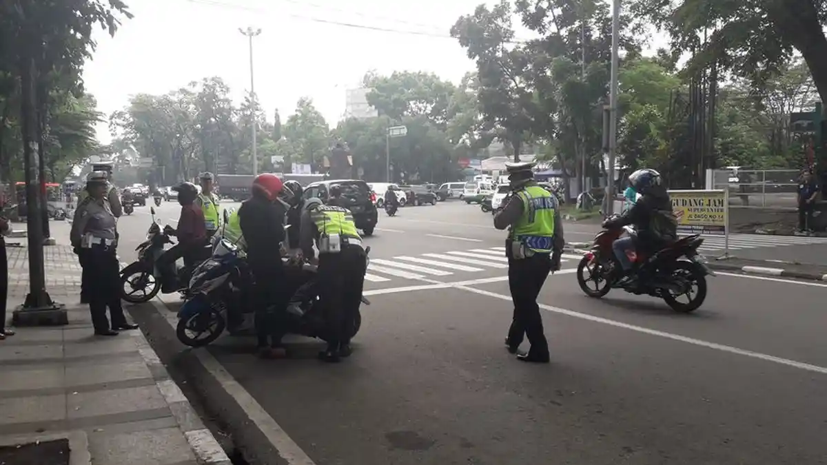 Perampok Modus Baru Ditangkap, Menyaru Jadi Polisi dan Gelar Razia