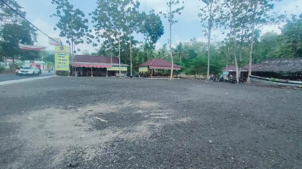 Liburan ke Pangandaran, Jangan Lupa Mampir di RM Saung Anco, Parkirannya Luas