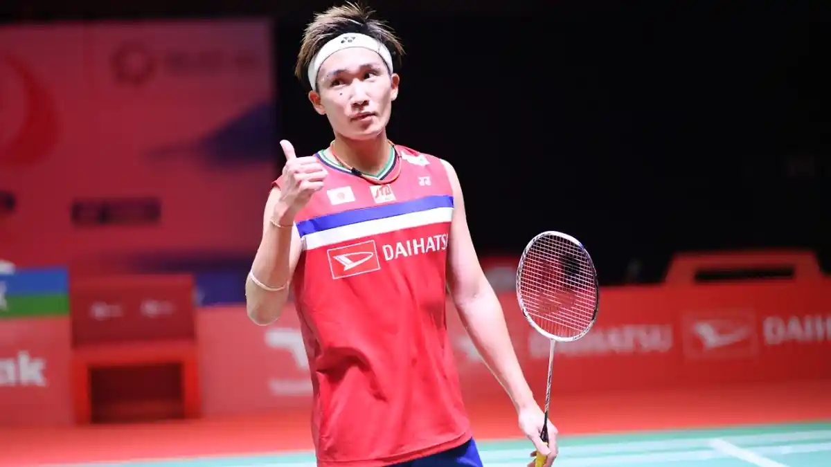 Kalahkan Chou Tien Chen Dua Gim Langsung, Kento Momota ke Final Indonesia Masters 2021